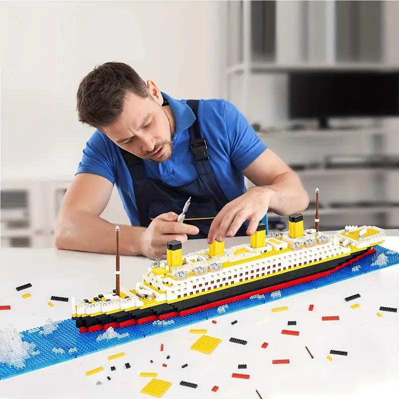 3D Cruise Ship Micro Mini Building Block (1 Set), Ship Model Building Block Assembly Toy, High Difficulty Giant Cruise Ship For Gift Giving