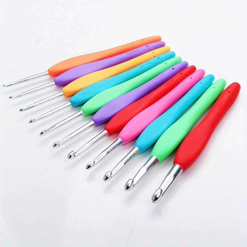 Random Color Crochet Hook, 1 Count Soft Silicone Handle Crochet Hook, Knitting Needle for Home & Cloth Shop Use