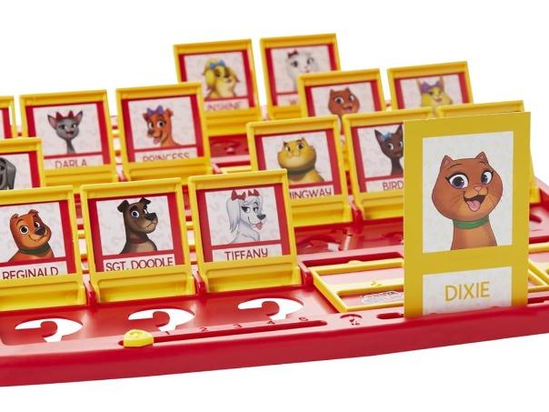 Hasbro Gaming Guess Who? Board Game, with People and Pets Cards, The Original Guessing Game for Kids, Ages 6 and Up ( Exclusive)