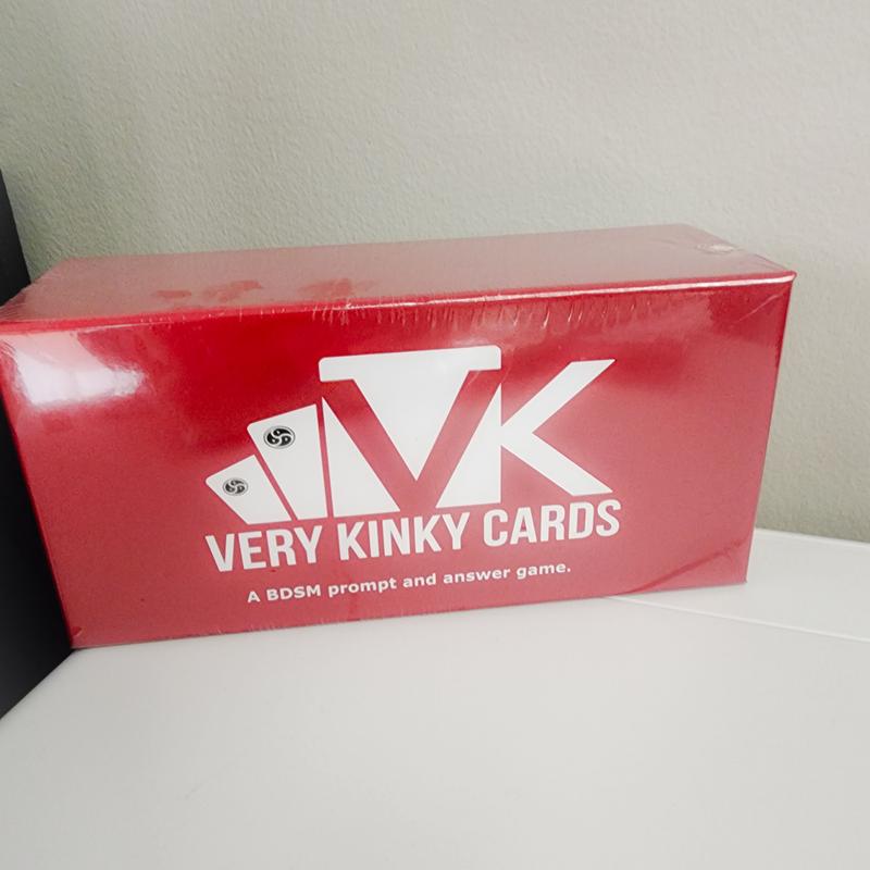 VKC - A Prompt and Answer Card Game