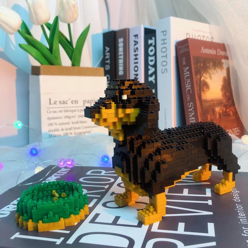 Cute Dachshund Building Blocks, Cartoon Dog DIY Puzzle Game, Building Toy for Gifts, Creative Desktop Decoration