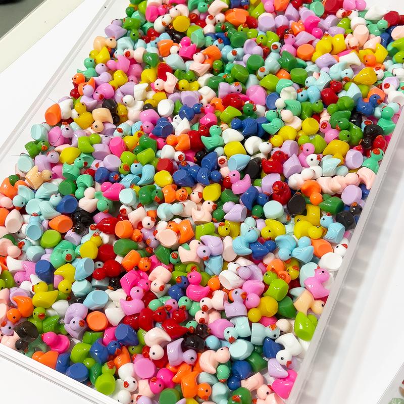 100 Pcs Random Mixed Colors Colorful Cute Mini Resin Ducks for DIY Crafting and Garden Decoration