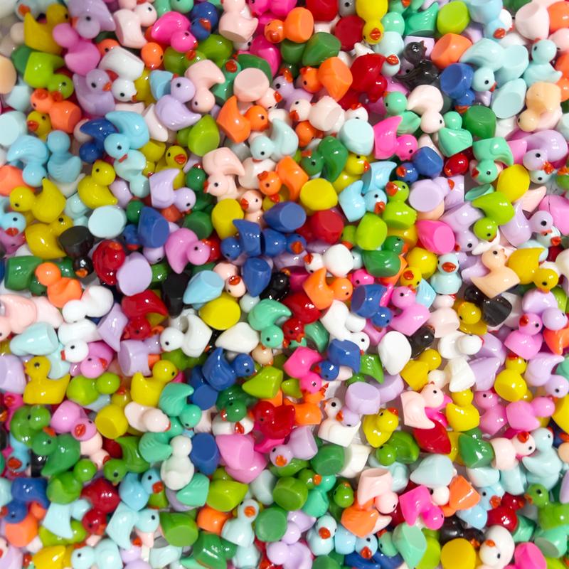 100 Pcs Random Mixed Colors Colorful Cute Mini Resin Ducks for DIY Crafting and Garden Decoration