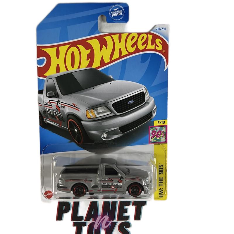 Hot Wheels 99 Ford F-150 SVT Lightning Diecast Car Scale 1:64