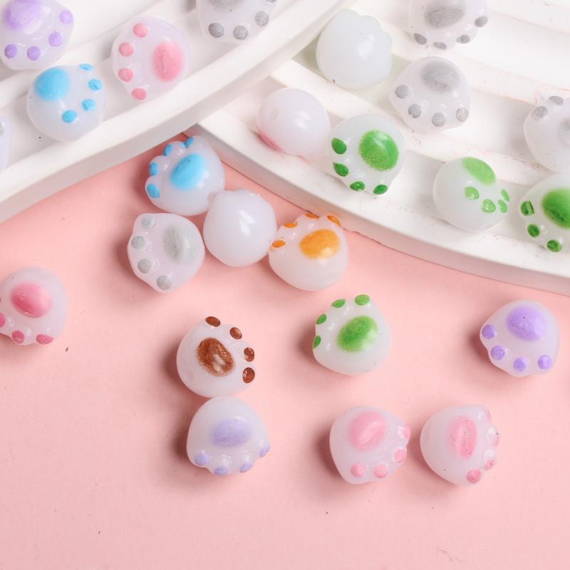 20pcs 11*12mm DIY Creative Cat Paw Imitation White Jade Charcoal Burned Loose Bead