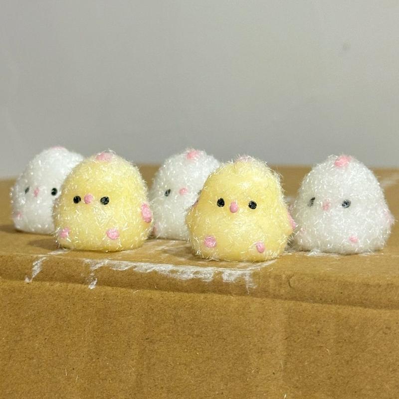 5 packs of QQ elastic chicks are squeezed and decorated to send friends pendants, slow rebound and decompression toys. toy stress squeeze toy