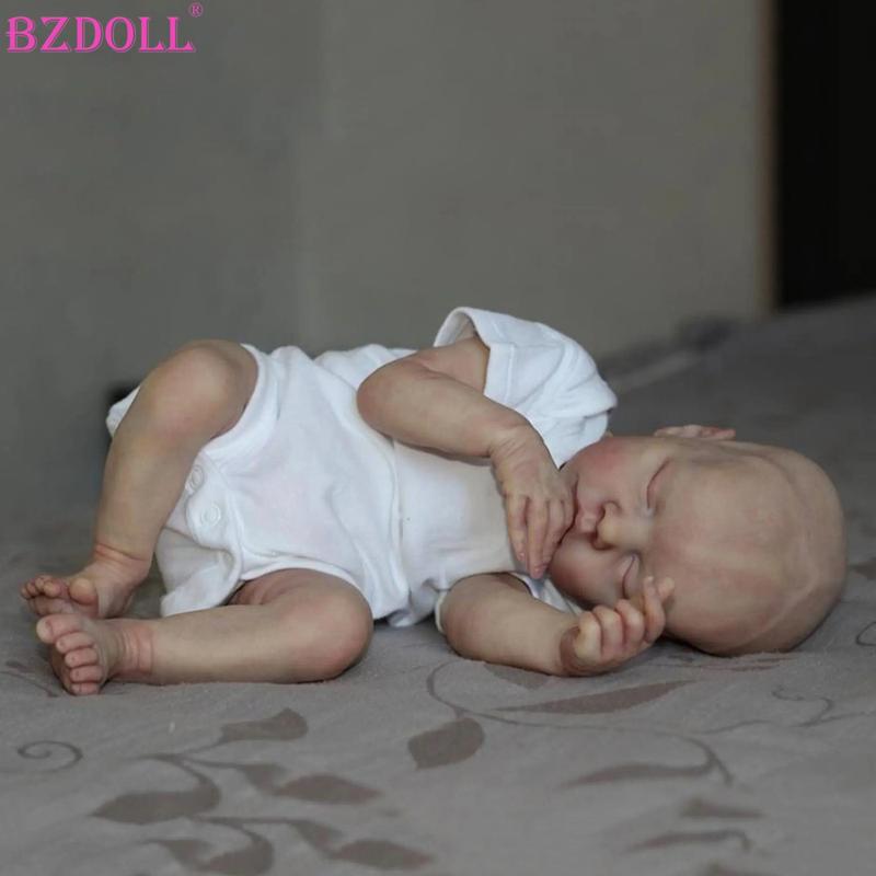 45cm Realistic Reborn Baby Doll - Soft Vinyl Body, 3D-Paint Skin with Visible Veins, Newborn Girl Toy, Lovely Kids Christmas Gift for Halloween