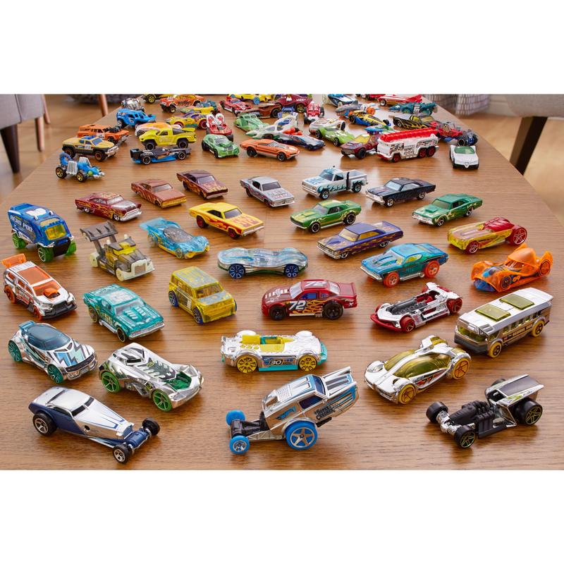 Wheels Set of 20 Toy Sports & Race Cars in 1:64 Scale, Collectible Vehicles (Styles May Vary)