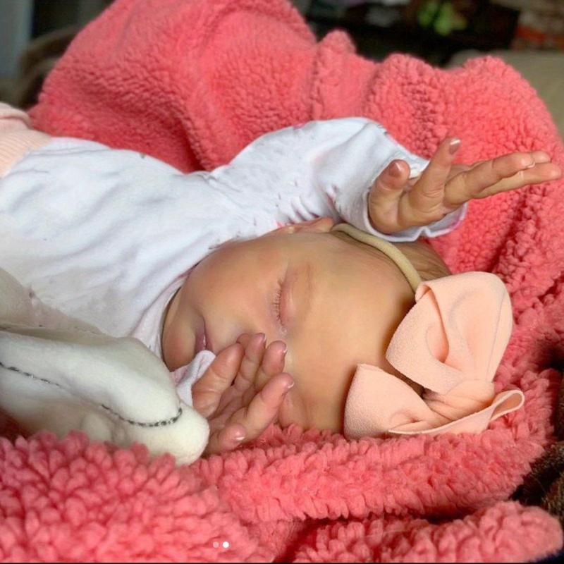 Realistic Soft Silicone Sleeping Reborn Baby Doll, Cute Newborn Doll with 3D-painting Skin and Vascular Vein & Accessories, Child Birthday Gift, Christmas Gift