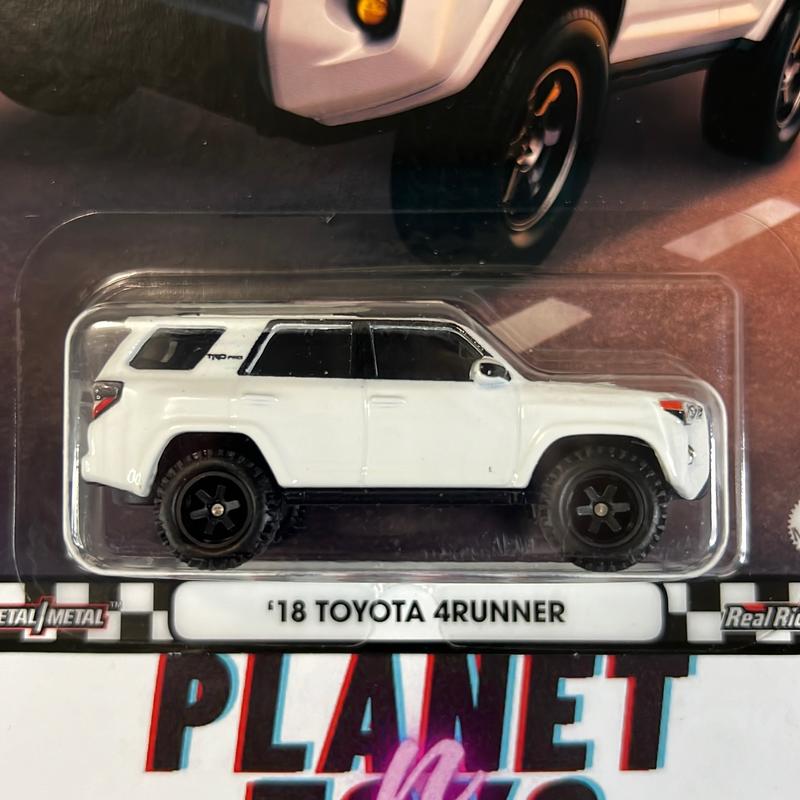 Hot Wheels Premium BOULEVARD SERIES White '18 Toyota 4RUNNER Diecast Car Collectible 1:64