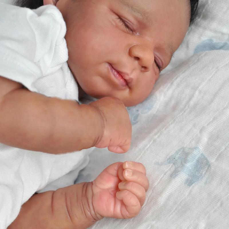 19-inch Soft Silicone Reborn Baby Doll - Lifelike Newborn Bebe Girl with Black Skin, Cloth Body, and Realistic Features - Lovely Kids Birthday Gift or Collectible Toy