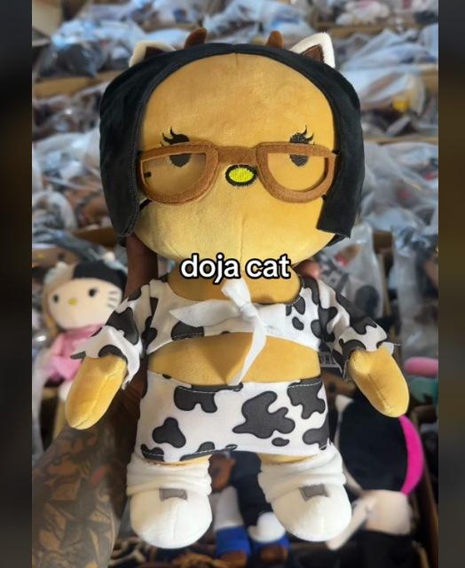 Trendy Character Plush Toy Dolls - New Popular and Influential Design for 2024