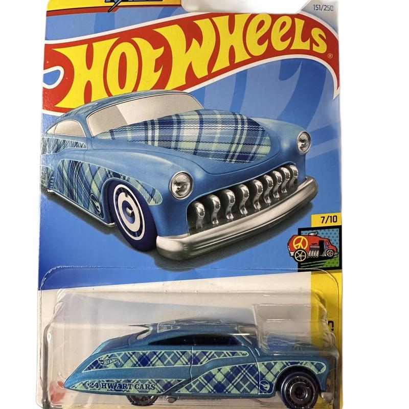 Hot Wheels Treasure Hunt lineup - Classic & Novelty Toy Vehicles