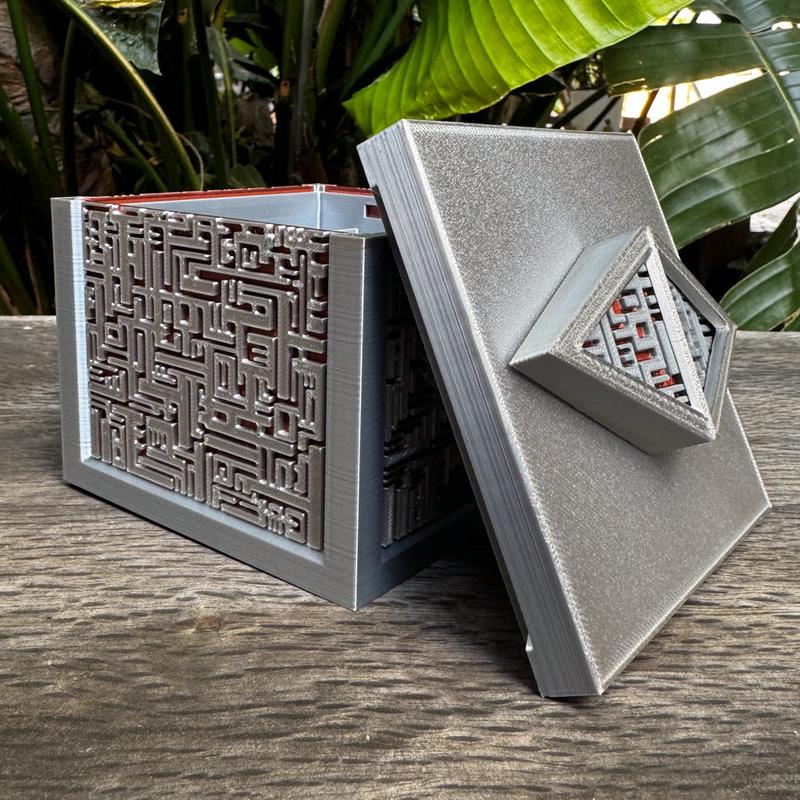 Hedron Artifact- Eldrazi Inspired Commander Deck Box w   Puzzle Lid!