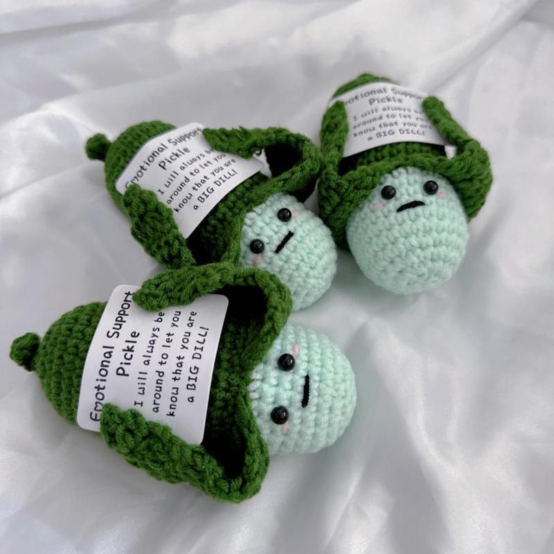 Cucumbers Design Crochet Kit, 1 Set DIY Cute Knitted Toy Materials Pack Kit, Desktop Decoration Crochet Doll Gift