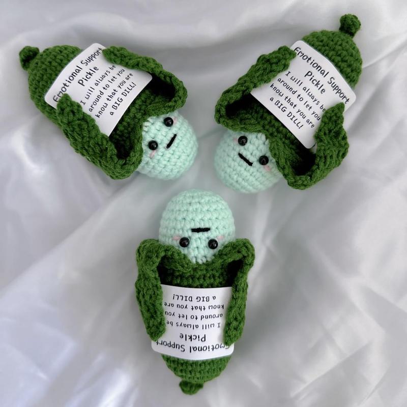 Cucumbers Design Crochet Kit, 1 Set DIY Cute Knitted Toy Materials Pack Kit, Desktop Decoration Crochet Doll Gift