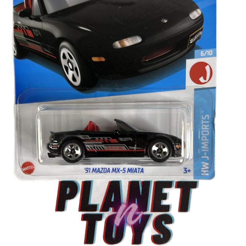 Hot Wheels 91 Mazda MX-5 Miata Diecast Car - 1:64 Scale