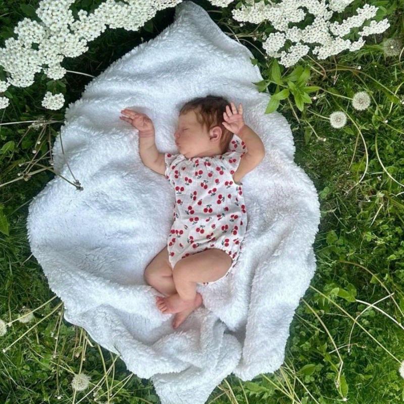 Realistic 50cm 20inches Baby Reborn Doll With Visible Veins And 3D-painting Skin Soft Silicone Sleeping Girl Bebe Cloth Body Toy