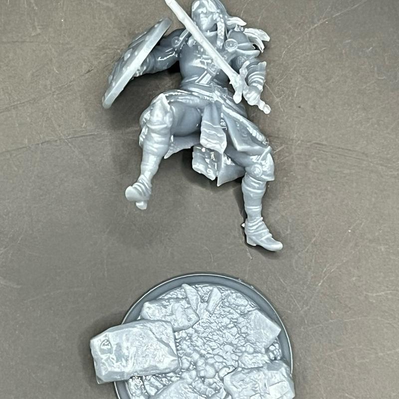 Human Veteran Fighter - Jorjie of Hvirna | Unassembled | 32MM | D&D | DND | Tabletop