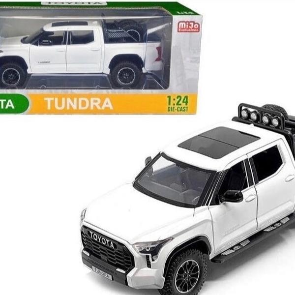 2023 Toyota Tundra TRD Off-Road 4×4 1:24 White H08555R-WH