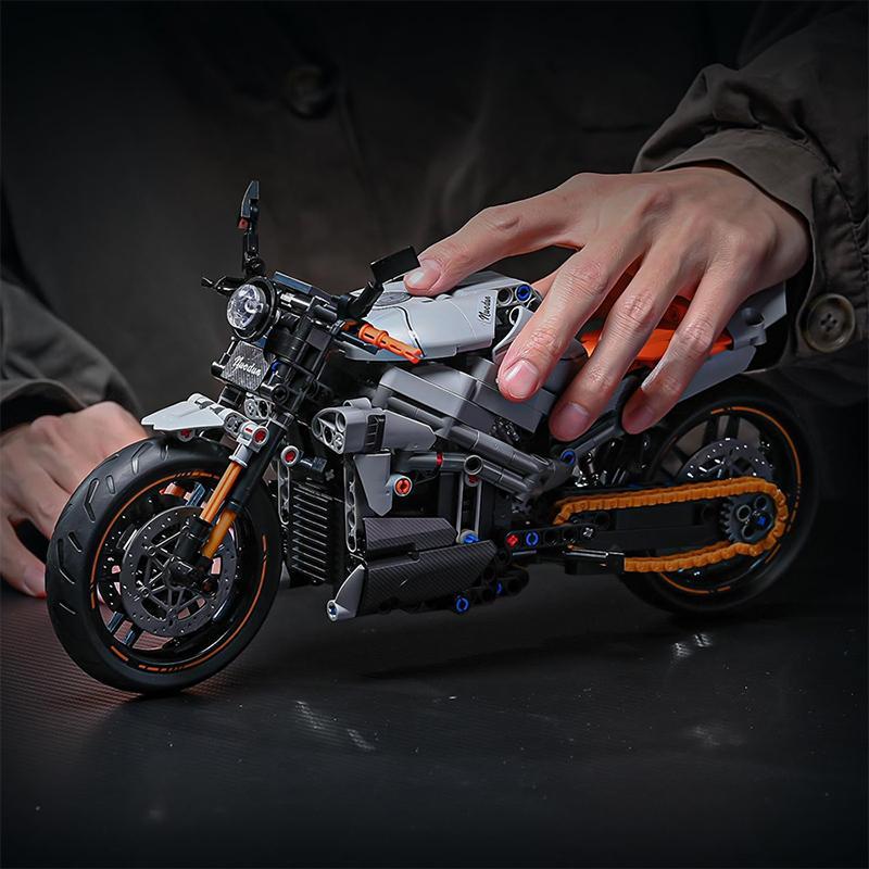 Advanced Building Set for Adults, 1 Box Iconic Motorcycle Model for Build and Display Makes A Great Gift for Fans Of Yamaha Vehicles Or Motorcycle Collectibles