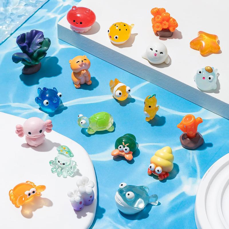 36Pcs Mini Ocean Resin Animals, Tiny Sea Animals Figurines, Axolotl Shark Turtle Resin Animals Figures for DIY Fish Tank Micro Fairy Garden Dollhouse Accessory