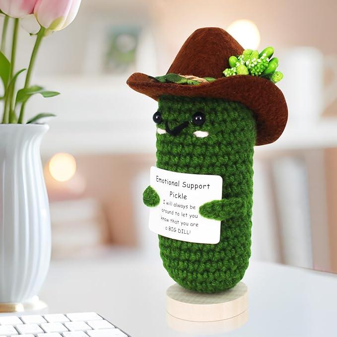 Mini Cute Funny Positive Cucumber with Stand, Knitted Wool Crochet Decor Support Pickle Birthday Gifts for Women Friend Coworker Girls Unique Holiday Encourage Support Pickle Gifts Party Cowboy Hat