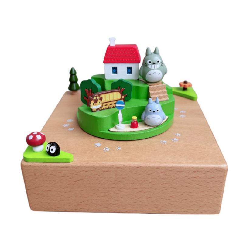 Christmas Gift Wooden Music Box Wind Up Cartoon Musical Boxes Totoro Ornaments Home Decor