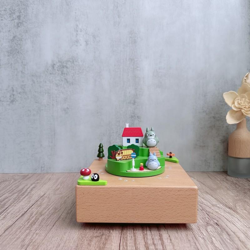 Christmas Gift Wooden Music Box Wind Up Cartoon Musical Boxes Totoro Ornaments Home Decor