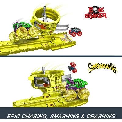 Hot Wheels Monster Trucks Power Smashers Charge & Chase Challenge Track Set