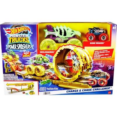 Hot Wheels Monster Trucks Power Smashers Charge & Chase Challenge Track Set