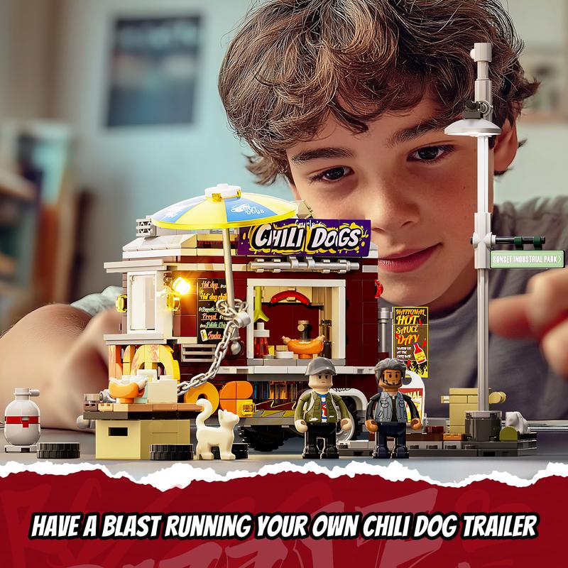 FUNWHOLE Chili Dog Trailer ,Christmas gift,Lighting Building-Bricks Set - City Food Truck Toy Playkit 515 Pcs for Adults and Kids