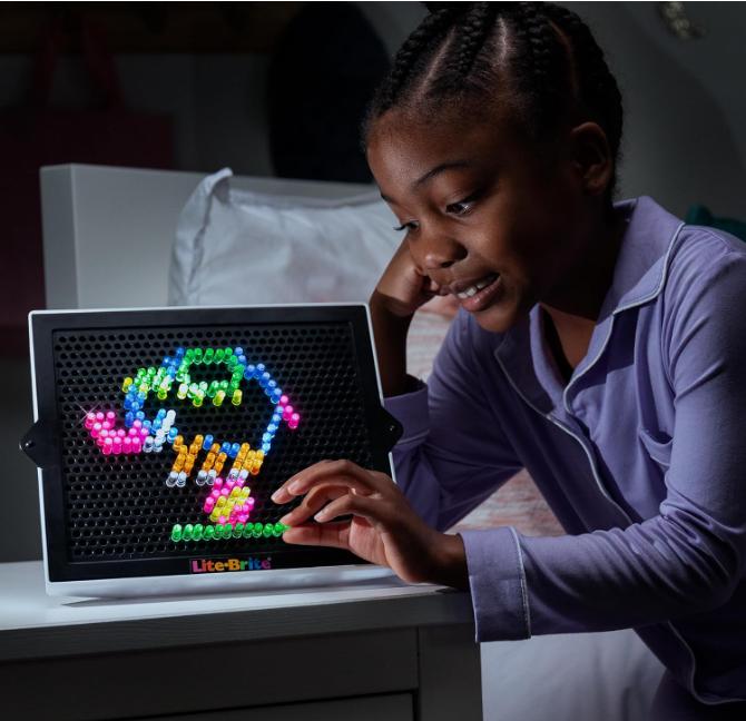 Lite Brite Classic, Favorite Retro Toy - Create Art with Light, STEM, Educational Learning, Holiday, Birthday, Gift, Boys, Kid, Toddler, Girls Age 4+